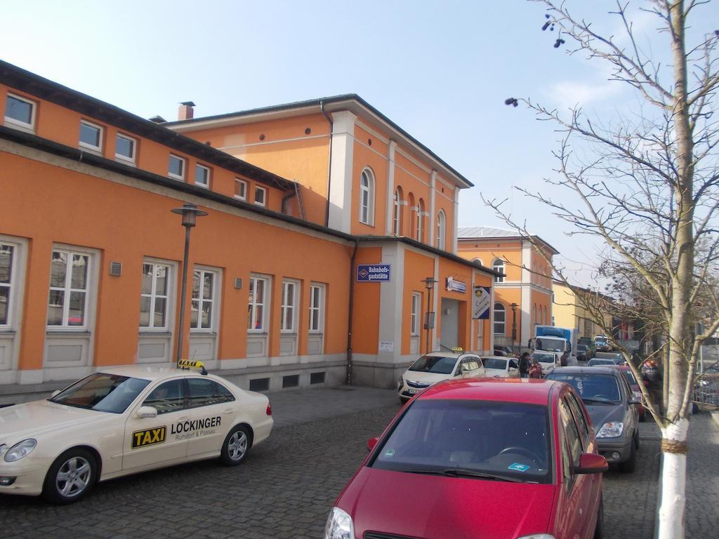 Hotel Im Bahnhof Пассау Номер фото